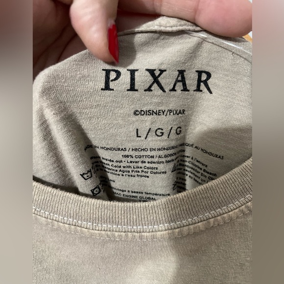 PIXAR DISNEY WOMEN'S SHORT SLEEVED T-SHIRT, TAN.  GRAPHIC.  SIZE L - Picture 15 of 16